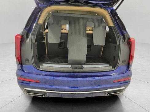 Certified 2024 Cadillac XT6 Premium Luxury w/ Platinum Package image 15