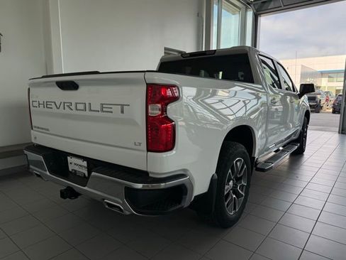 Used 2023 Chevrolet Silverado 1500 LT AWD/4WD image 32