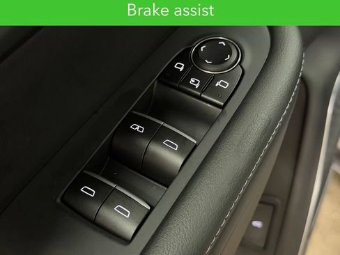 Certified 2026 Buick Enclave Avenir w/ Super Cruise Package AWD/4WD image 32