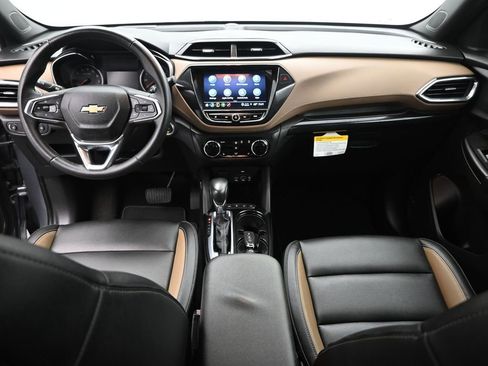 Used 2021 Chevrolet TrailBlazer ACTIV w/ Technology Package AWD/4WD image 22