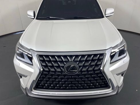 Used 2023 Lexus GX 460 Premium w/ Accessory Package AWD/4WD image 7