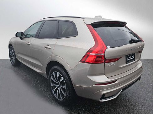 Certified 2025 Volvo XC60 B5 Plus AWD/4WD image 6