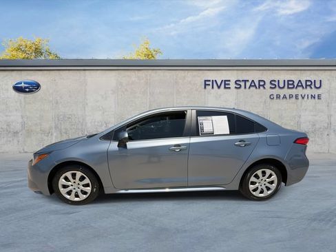 Used 2025 Toyota Corolla LE FWD image 5