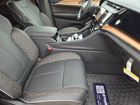 New 2026 Jeep Grand Cherokee Summit AWD/4WD image 12