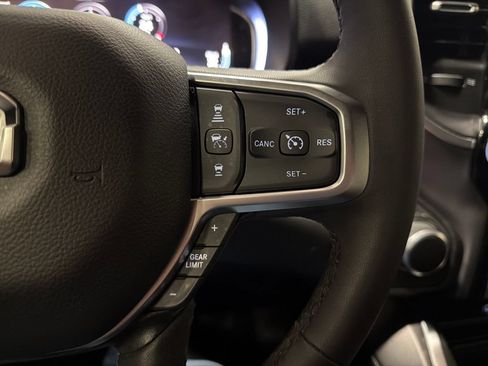 Used 2025 RAM 1500 Big Horn AWD/4WD image 14