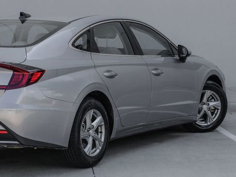 Used 2023 Hyundai Sonata SE FWD image 13