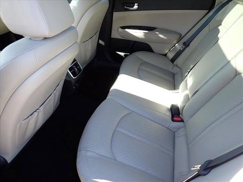 Used 2017 Kia Optima EX w/ Premium Package FWD image 8