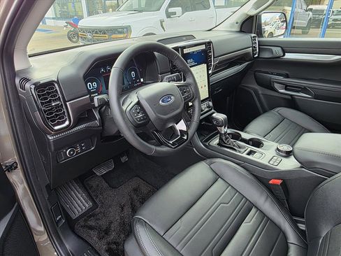 New 2025 Ford Ranger Lariat w/ Black Appearance Package image 8