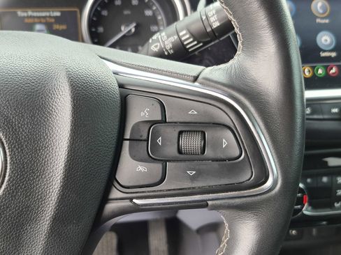 Used 2021 Buick Encore GX Essence w/ Advanced Technology Package image 30