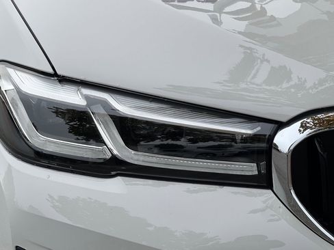 Certified 2022 BMW 530i w/ Convenience Package image 10