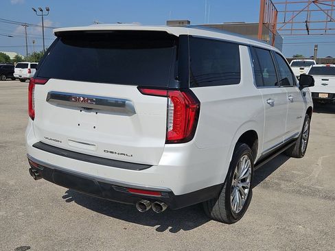 Used 2021 GMC Yukon XL Denali w/ Denali Ultimate Package AWD/4WD image 7