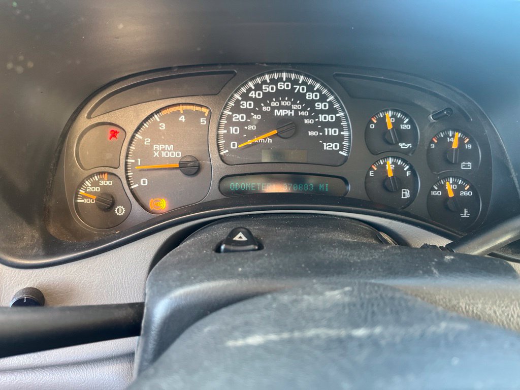 Used 2005 Chevrolet Silverado 2500 LT w/ Heavy-Duty Power Package AWD/4WD image 7