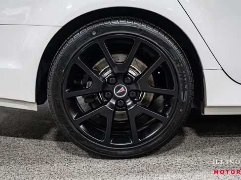 Used 2009 Pontiac G8 GXP image 11