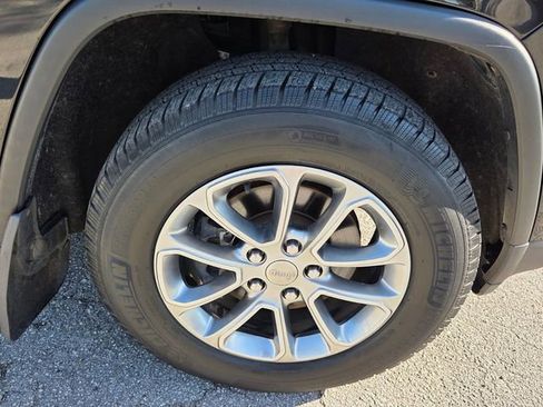 Used 2015 Jeep Grand Cherokee Limited w/ Trailer Tow Group IV image 9