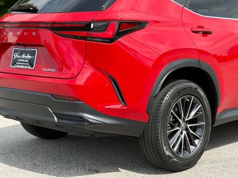 Certified 2022 Lexus NX 250 FWD w/ Towing Package (2000 Lbs) image 15
