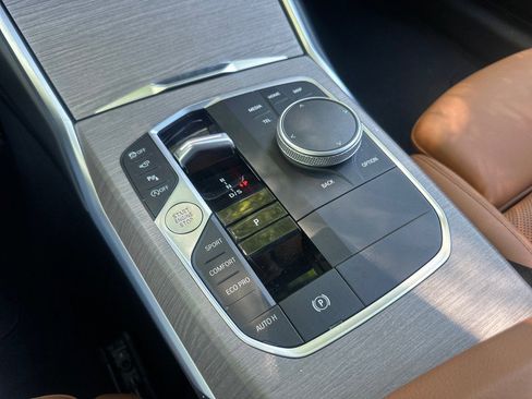 Certified 2025 BMW 330i Sedan image 38