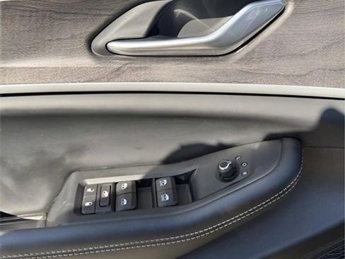 New 2026 Jeep Grand Cherokee Altitude image 14