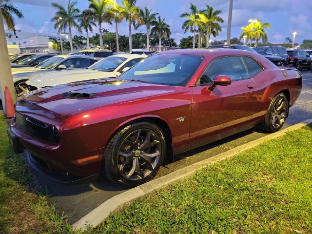 Used 2018 Dodge Challenger R/T w/ Sound Group RWD image 32