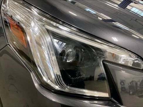 Used 2023 Subaru Forester Premium AWD/4WD image 28