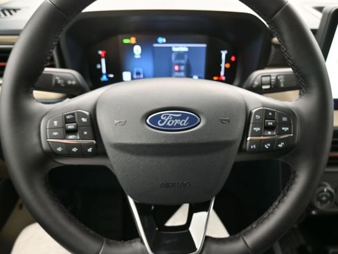 New 2025 Ford Maverick Lariat image 18