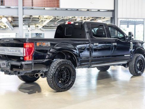 Used 2022 Ford F250 Platinum w/ FX4 Off-Road Package AWD/4WD image 6