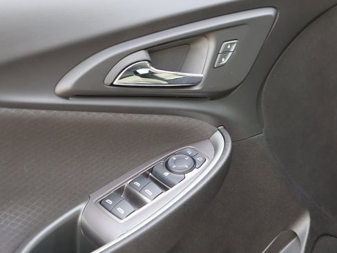 Used 2025 Chevrolet Malibu LT image 21