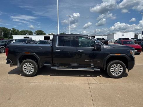 Used 2020 GMC Sierra 2500 Denali w/ Denali Ultimate Package AWD/4WD image 2