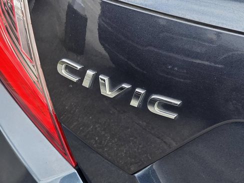 Used 2017 Honda Civic EX-L image 5