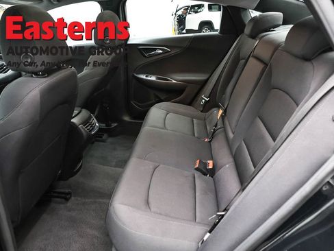 Used 2023 Chevrolet Malibu LT FWD image 21