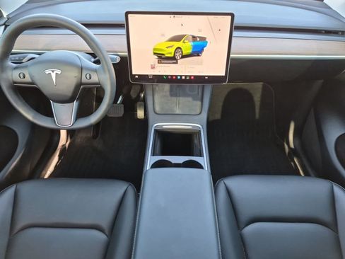 Used 2023 Tesla Model Y Long Range AWD/4WD image 14