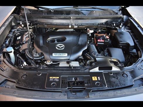 Used 2018 MAZDA CX-9 Touring image 43