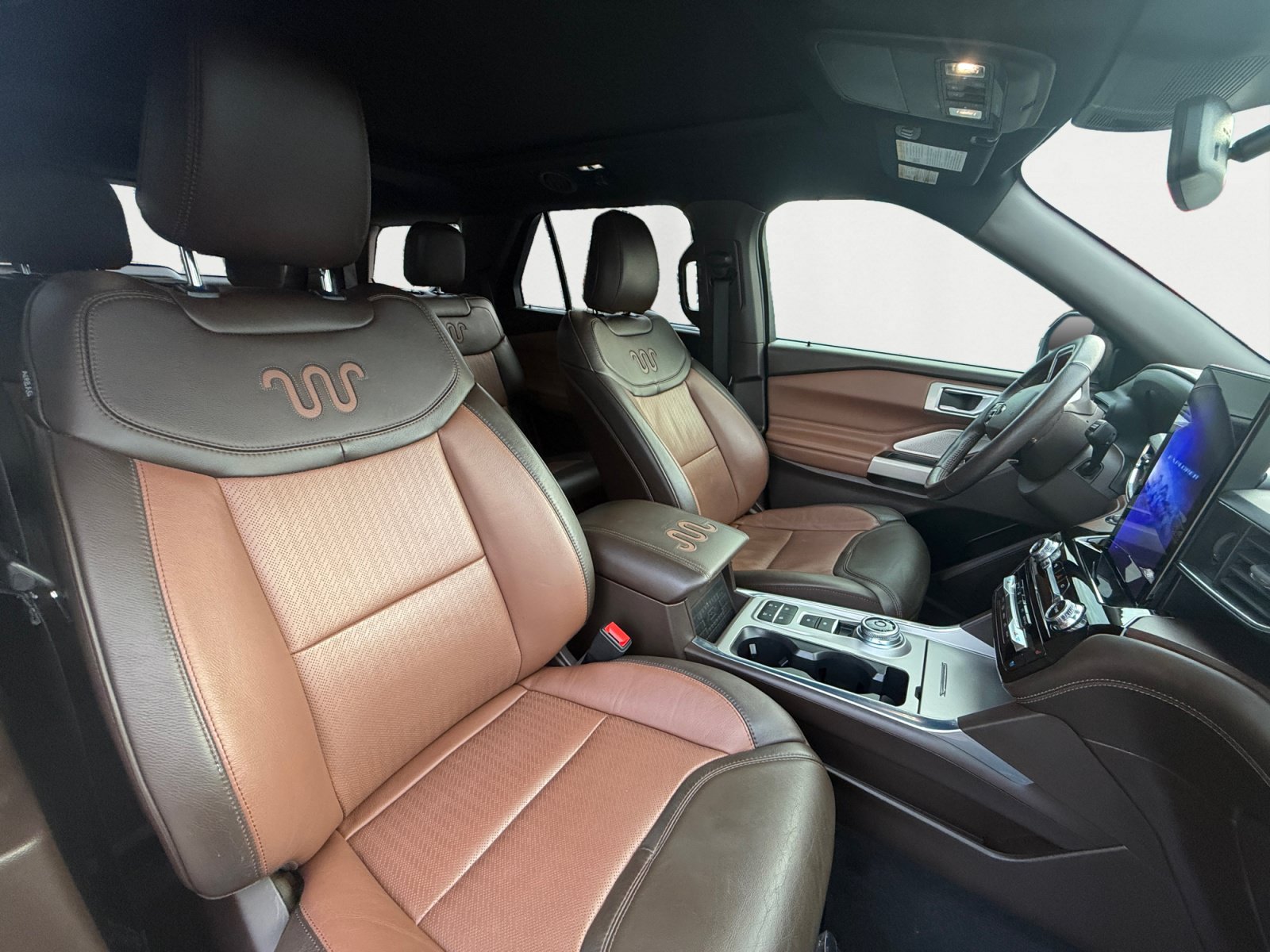 Used 2022 Ford Explorer King Ranch w/ Technology Package RWD image 15