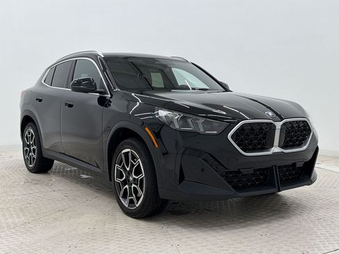 Certified 2025 BMW X2 xDrive28i w/ Premium Package AWD/4WD image 7