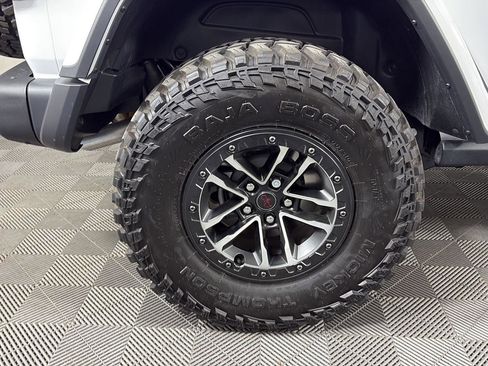 Used 2026 Jeep Wrangler Unlimited Rubicon w/ Steel Bumper Group image 16