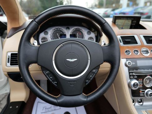 Used 2015 Aston Martin V8 Vantage S RWD image 18