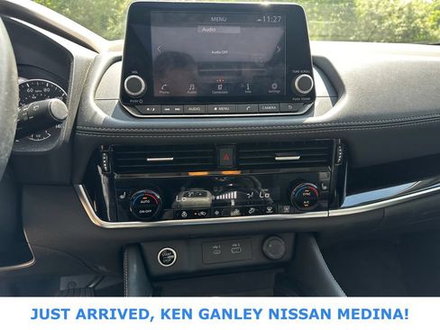 Certified 2023 Nissan Rogue SL AWD/4WD image 11