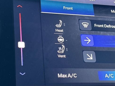 Used 2024 Jeep Grand Cherokee L Overland w/ Advanced Protech Group III image 38