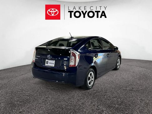 Used 2014 Toyota Prius Two image 7