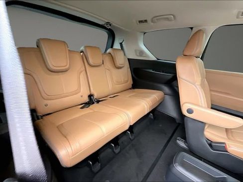 Used 2025 INFINITI QX80 Sensory AWD/4WD image 26