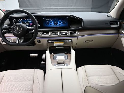 New 2026 Mercedes-Benz GLS 450 4MATIC image 9
