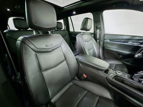 Used 2023 Cadillac XT6 Premium Luxury image 28