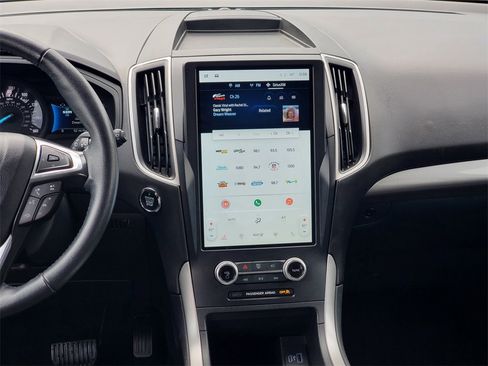 Used 2024 Ford Edge SEL image 28