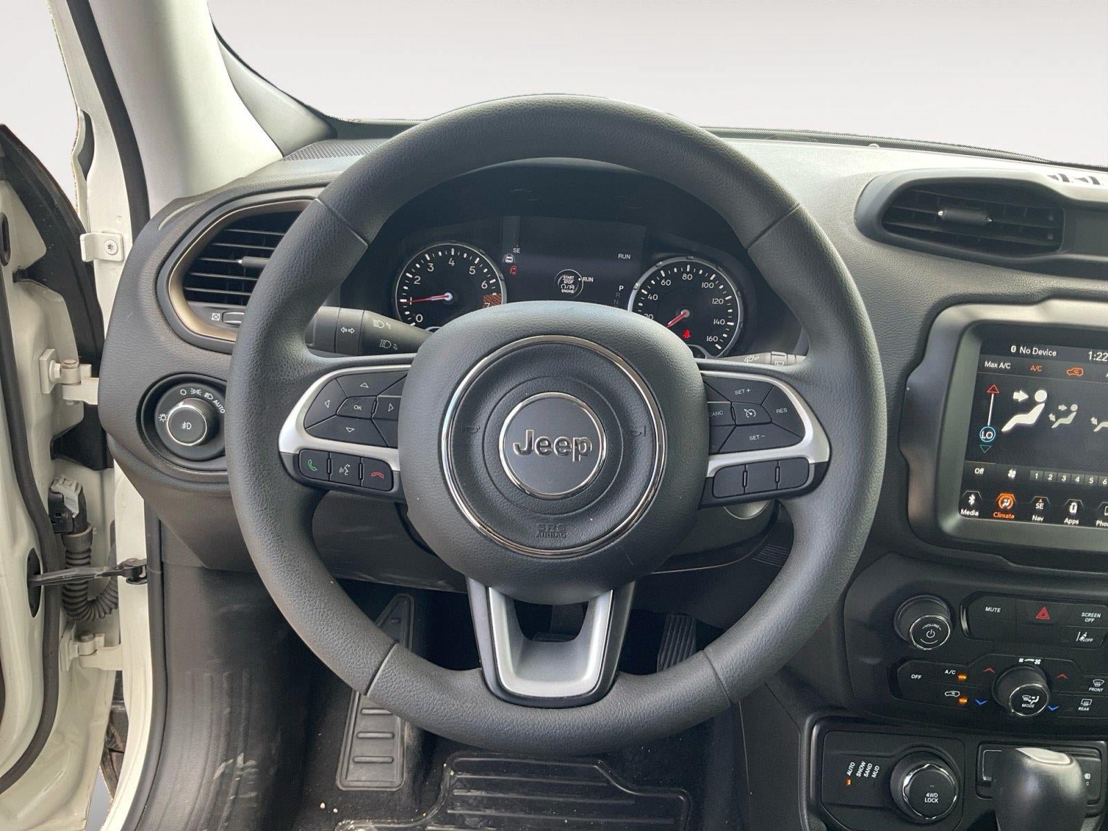 Used 2023 Jeep Renegade Latitude AWD/4WD image 12