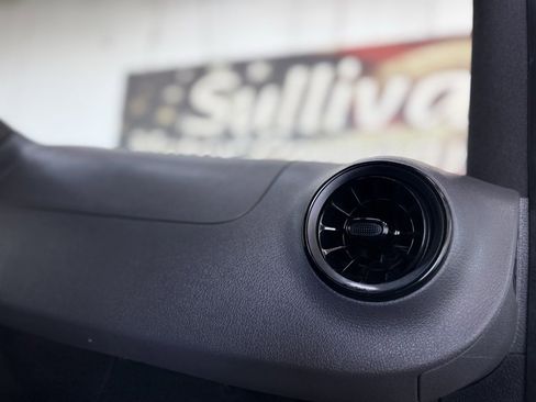 Used 2019 Mercedes-Benz Sprinter 144 image 21