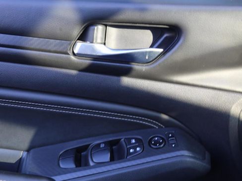 Used 2020 Nissan Altima 2.5 S image 7