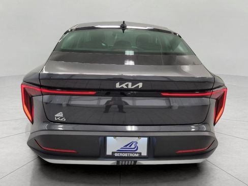 Used 2025 Kia K4 FWD image 25