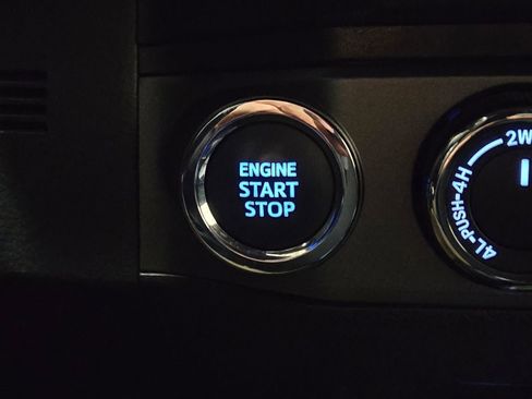 Used 2023 Toyota Tacoma TRD Off-Road image 34