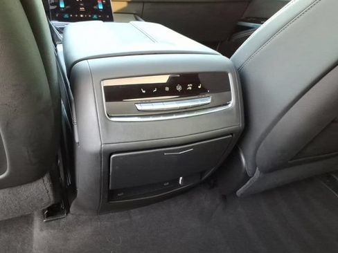 Certified 2025 Cadillac Escalade Sport AWD/4WD image 16