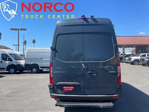 Used 2019 Mercedes-Benz Sprinter 144 image 7