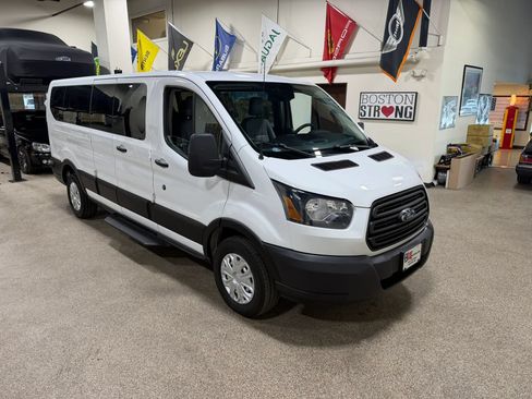 Used 2019 Ford Transit 350 XL RWD image 4